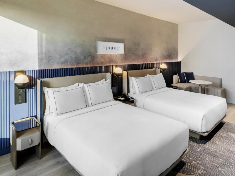 The Morrow Washington Dc, Curio Collection By Hilt image