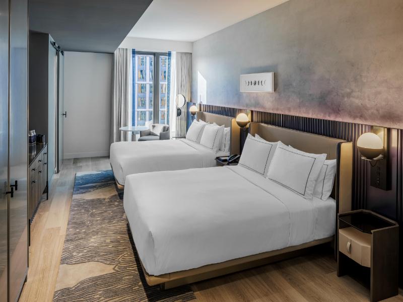 The Morrow Washington Dc, Curio Collection By Hilt image