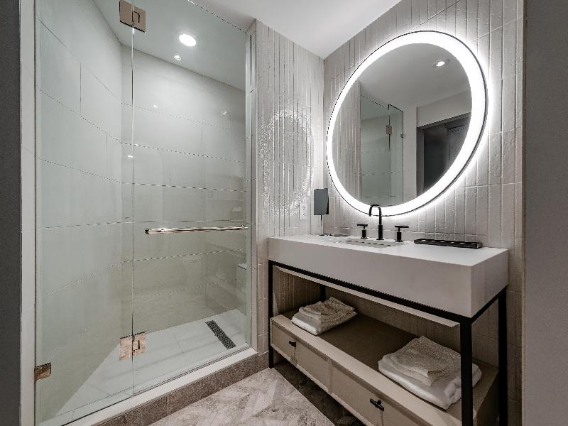 The Morrow Washington Dc, Curio Collection By Hilt image