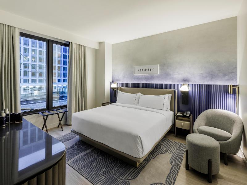 The Morrow Washington Dc, Curio Collection By Hilt image