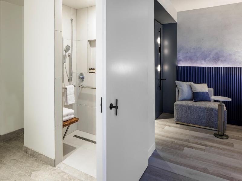 The Morrow Washington Dc, Curio Collection By Hilt image