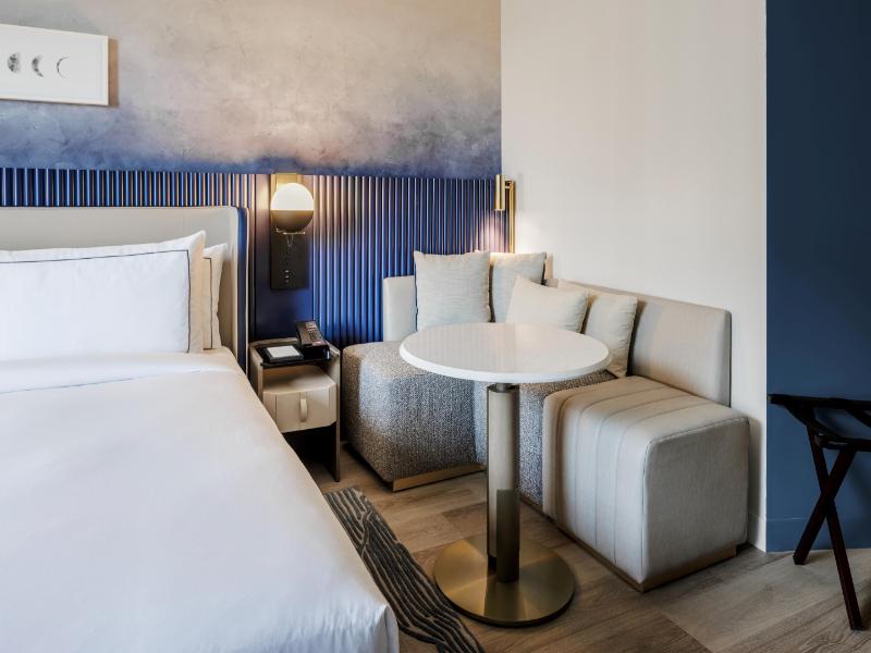 The Morrow Washington Dc, Curio Collection By Hilt image