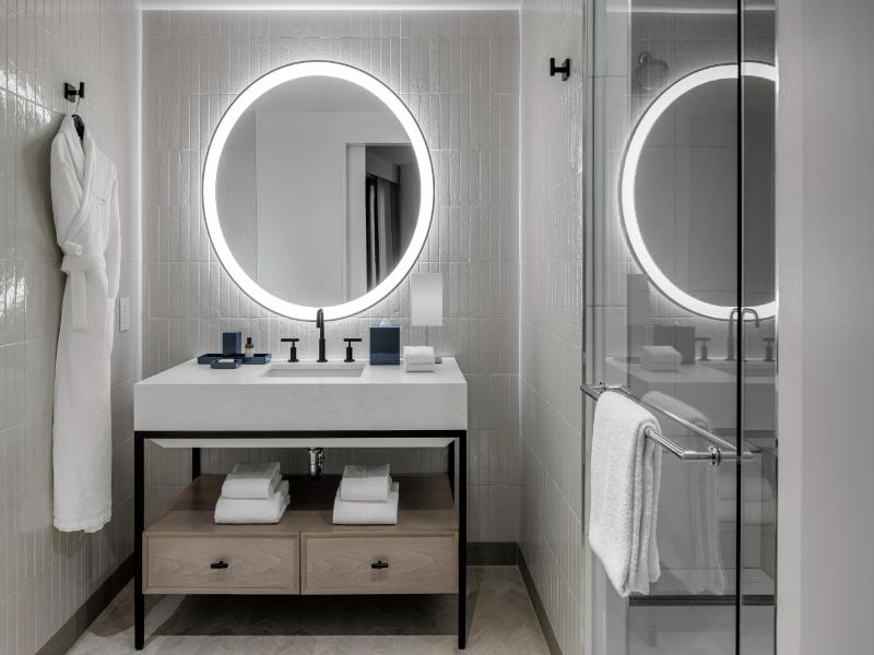 The Morrow Washington Dc, Curio Collection By Hilt image