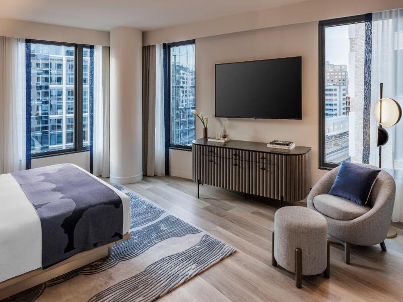 The Morrow Washington Dc, Curio Collection By Hilt image