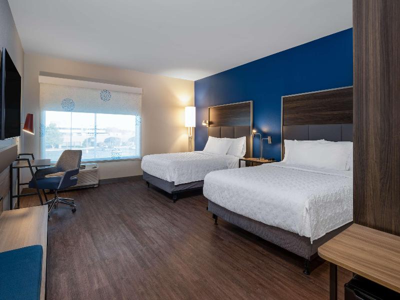 Tru By Hilton Naperville Chicago image