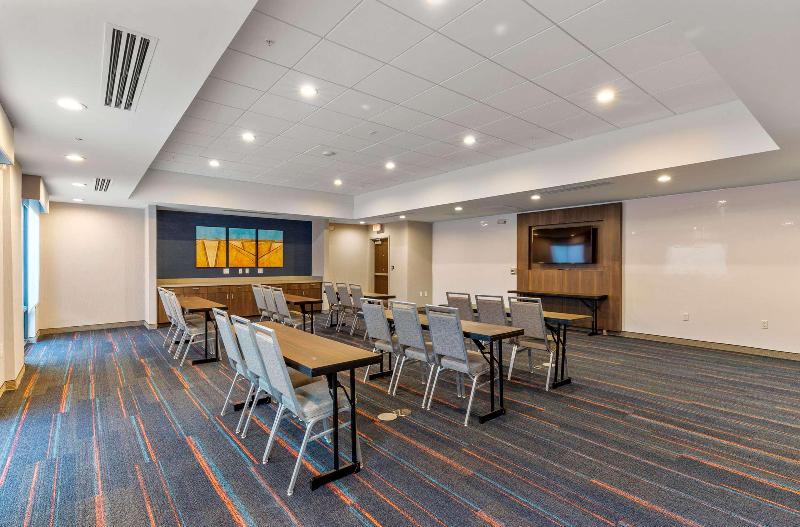 Hampton Inn Colorado Springs Northeast image