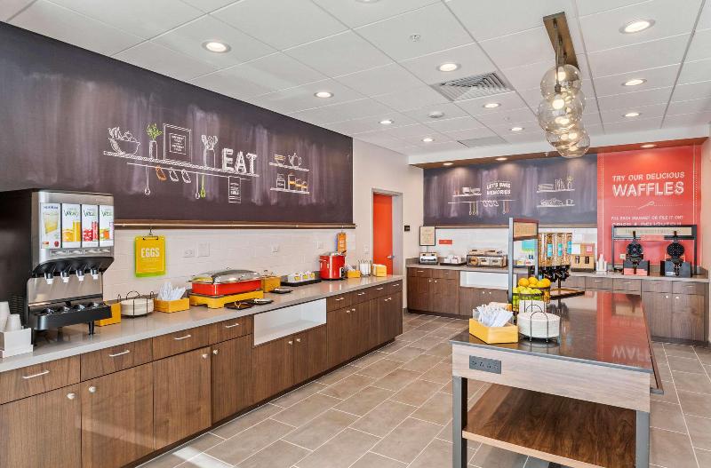 Hampton Inn Colorado Springs Northeast image