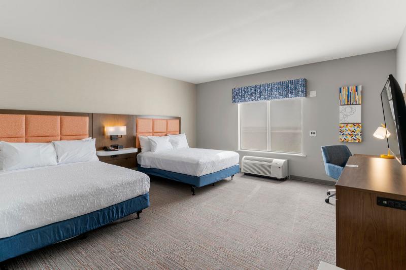 Hampton Inn Colorado Springs Northeast image