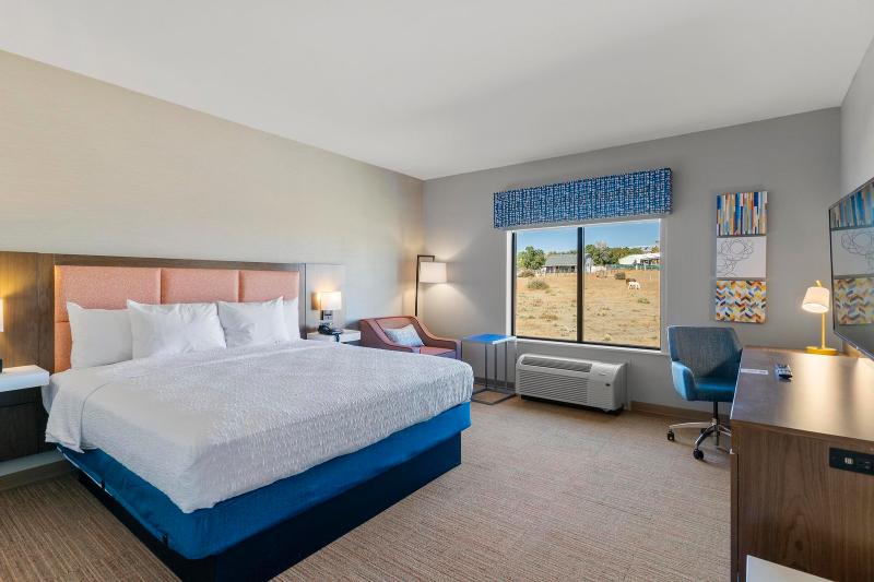 Hampton Inn Colorado Springs Northeast image