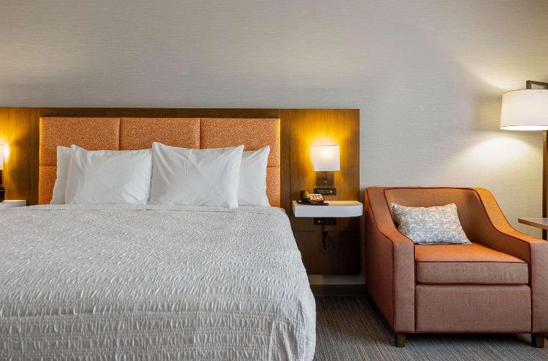 Hampton Inn Colorado Springs Northeast image