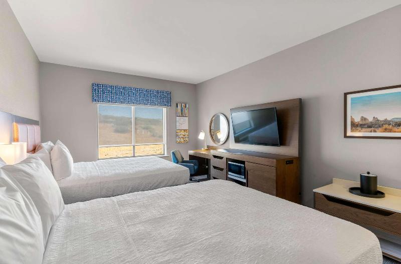 Hampton Inn Colorado Springs Northeast image