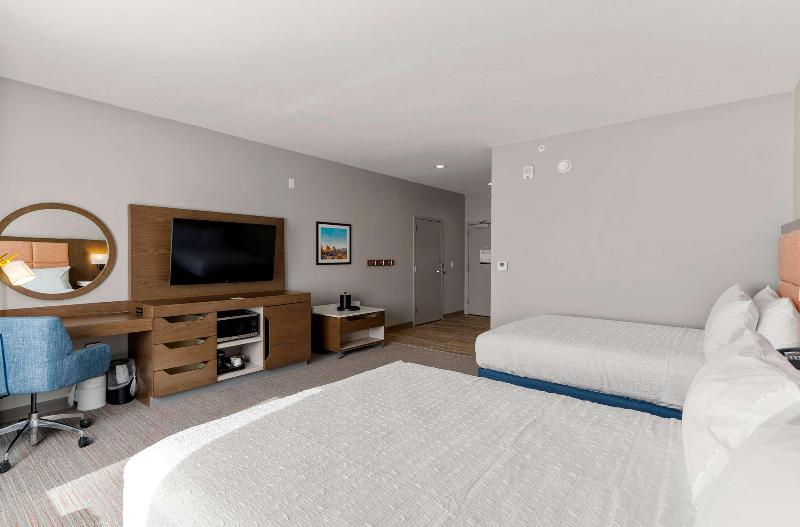 Hampton Inn Colorado Springs Northeast image