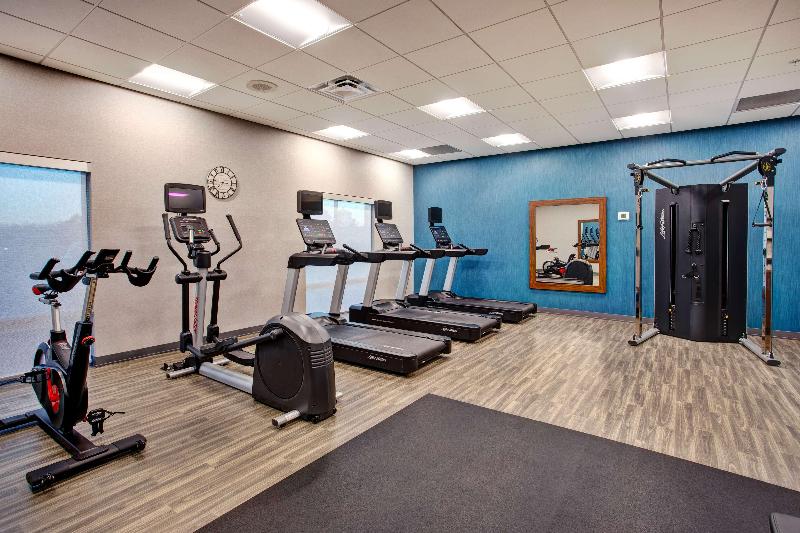 Hampton Inn By Hilton Paris image
