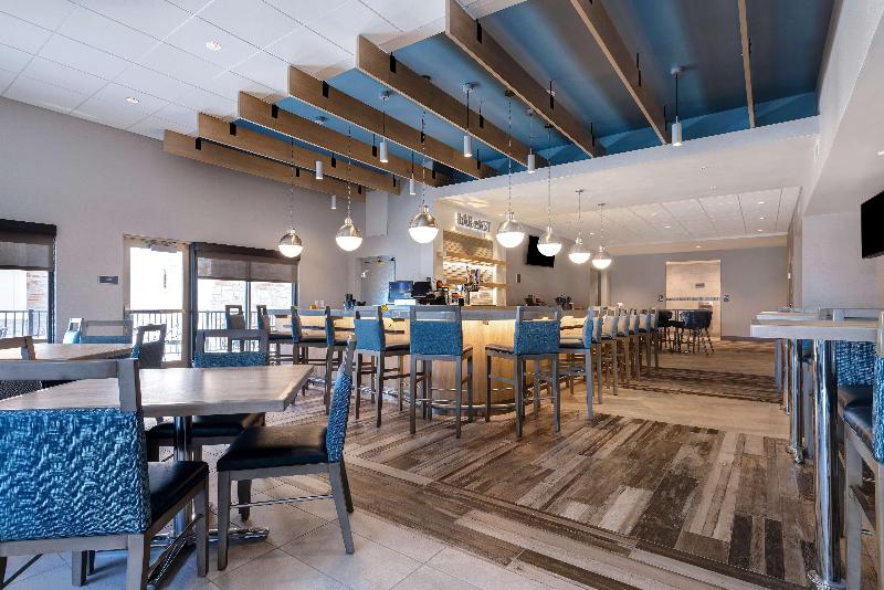 Homewood Suites By Hilton Oak Creek Milwaukee image