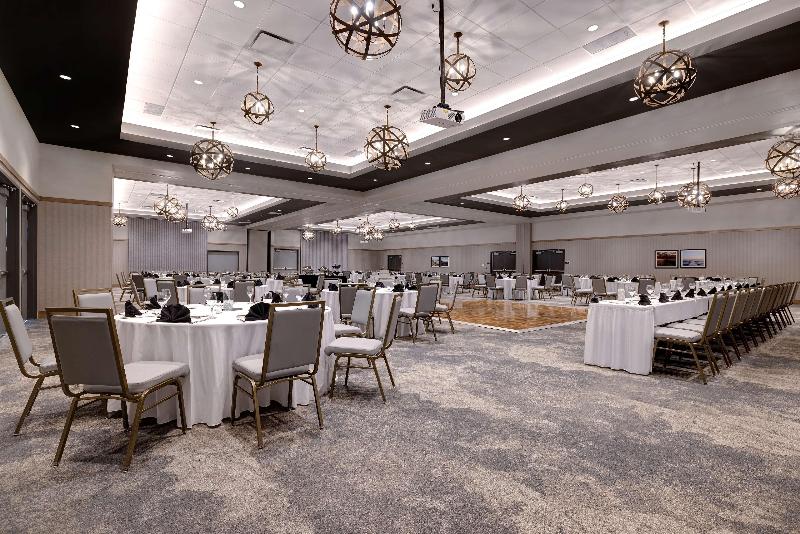 Homewood Suites By Hilton Oak Creek Milwaukee image