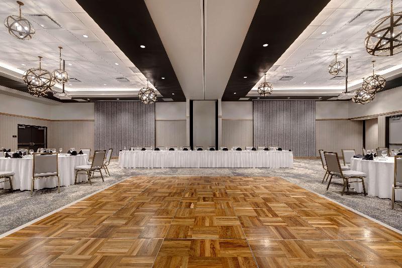 Homewood Suites By Hilton Oak Creek Milwaukee image