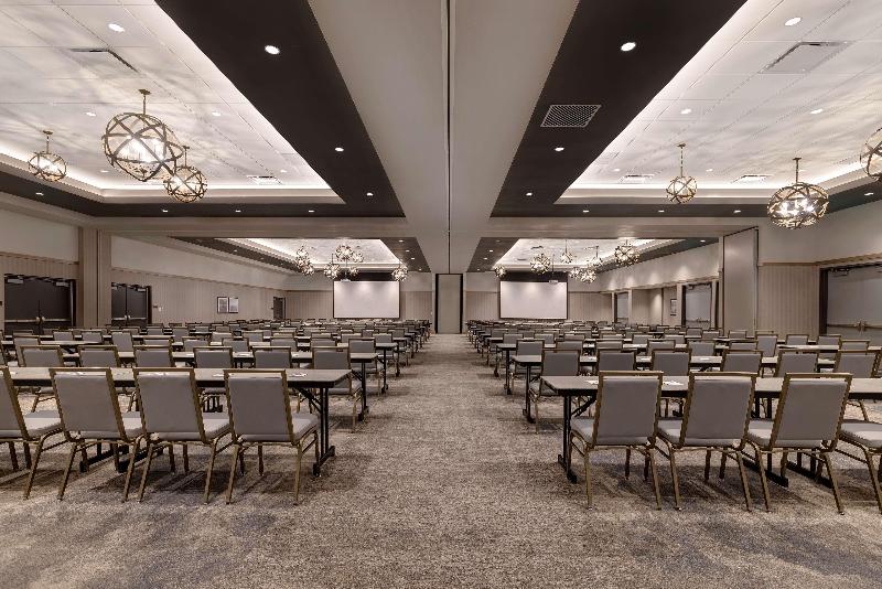 Homewood Suites By Hilton Oak Creek Milwaukee image