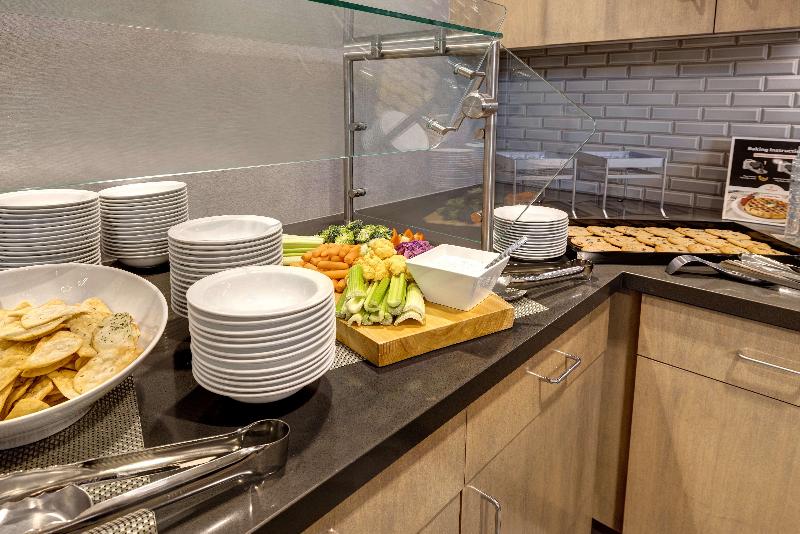 Homewood Suites By Hilton Oak Creek Milwaukee image