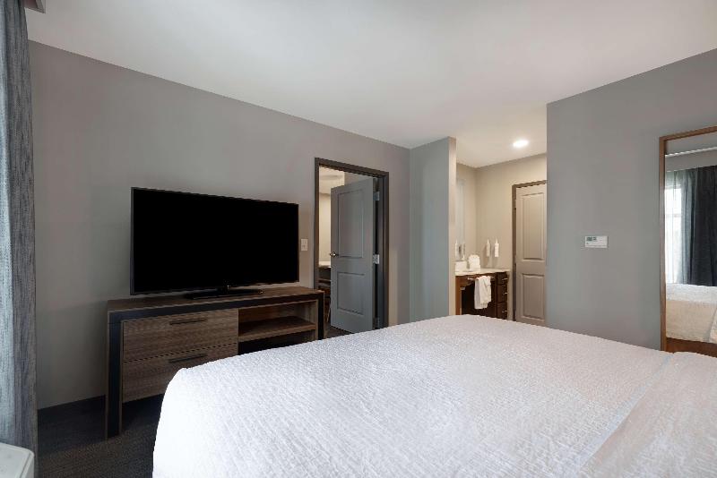 Homewood Suites By Hilton Oak Creek Milwaukee image