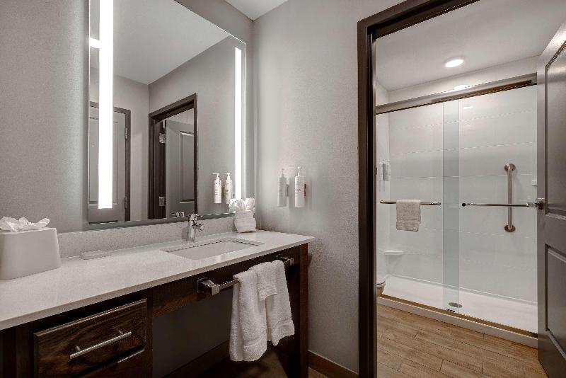 Homewood Suites By Hilton Oak Creek Milwaukee image
