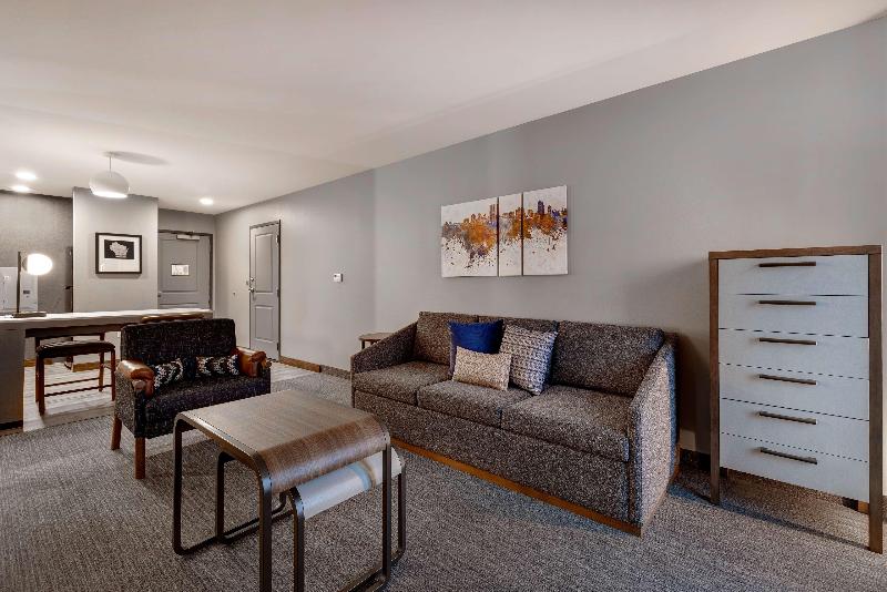 Homewood Suites By Hilton Oak Creek Milwaukee image