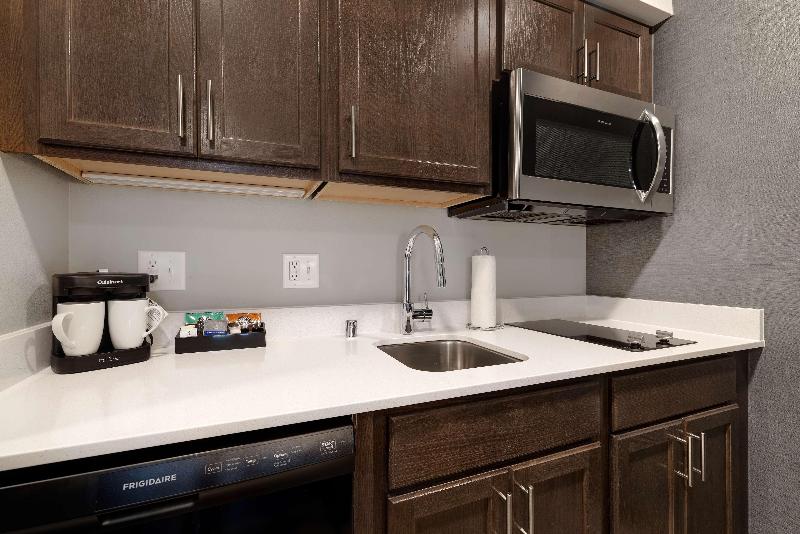 Homewood Suites By Hilton Oak Creek Milwaukee image
