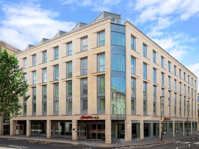 Hampton By Hilton Bath City — general view