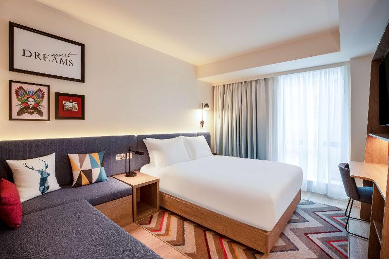 Hampton By Hilton Bath City image