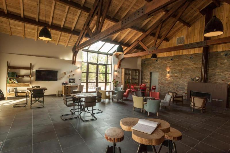Logis les Cabanes dans les Bois image