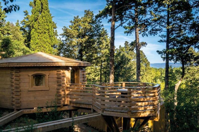 Logis les Cabanes dans les Bois image
