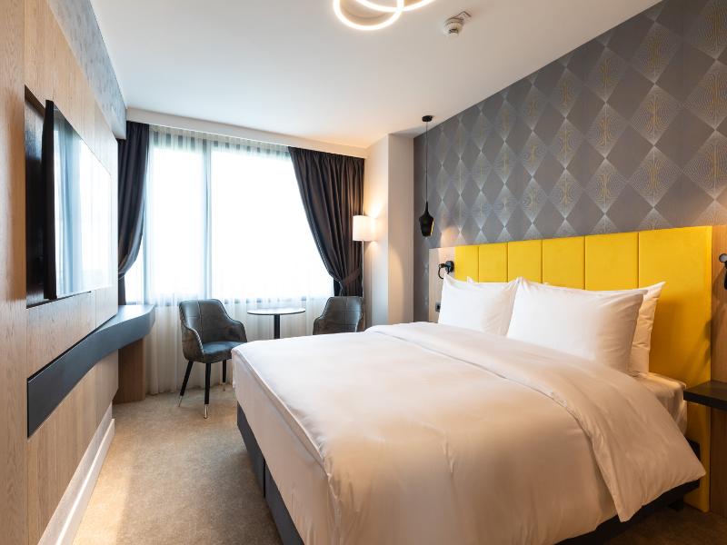 Ramada By Wyndham Parc Slatina image