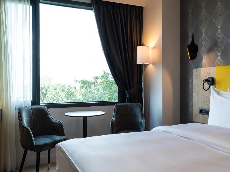 Ramada By Wyndham Parc Slatina image