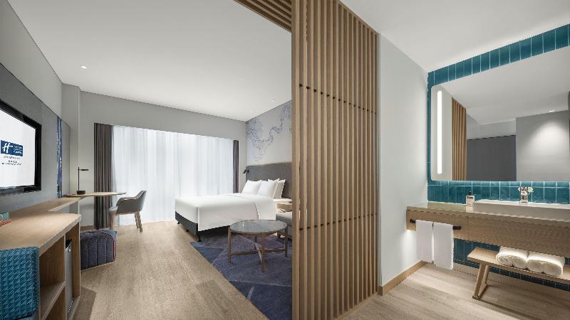 Holiday Inn Express Tengchong Hot-Spring image
