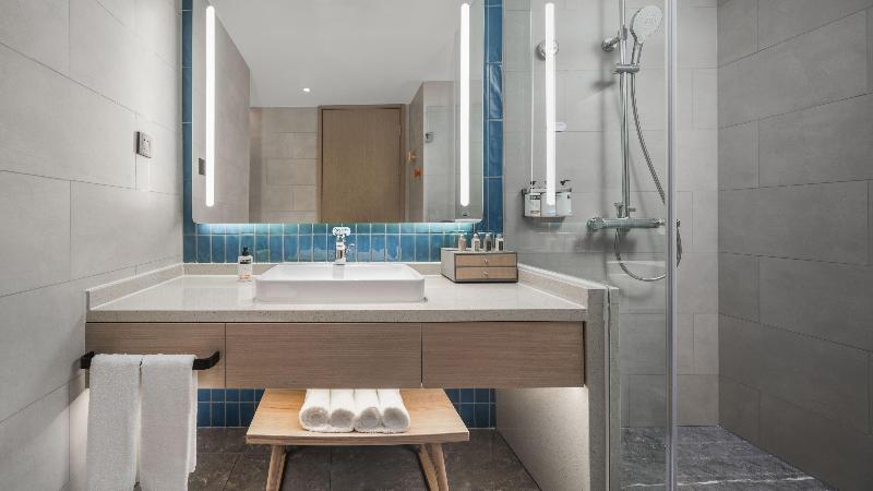 Holiday Inn Express Tengchong Hot-Spring image