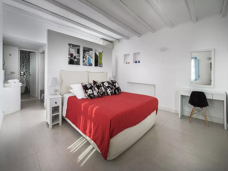Anema Boutique Hotel &Villas Santorini image