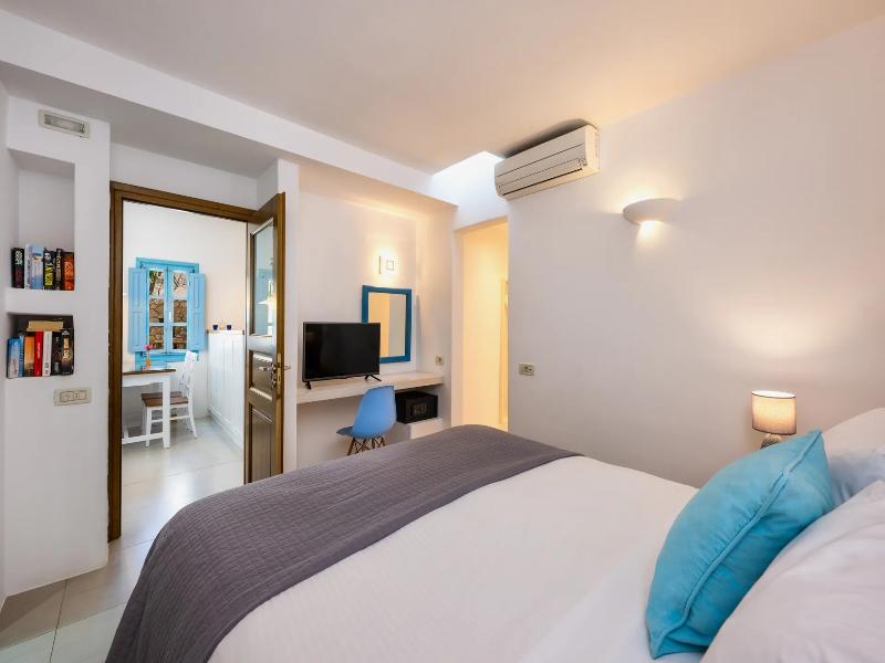 Anema Boutique Hotel &Villas Santorini image