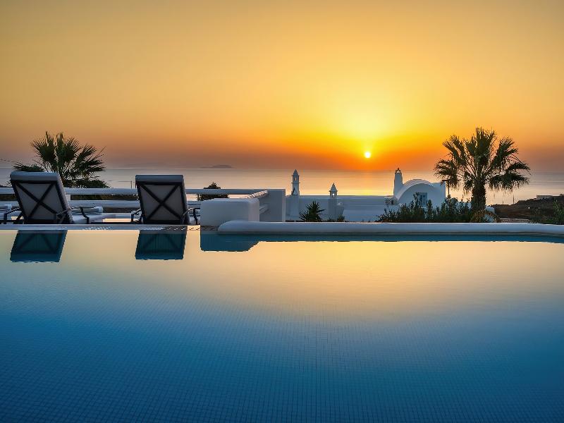 Anema Boutique Hotel &Villas Santorini image