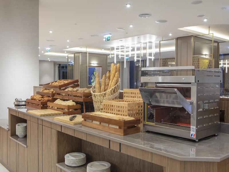 DoubleTree by Hilton Plovdiv Center — restaurant