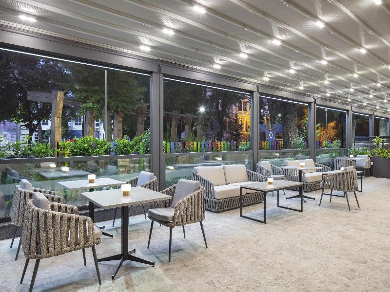 DoubleTree by Hilton Plovdiv Center image
