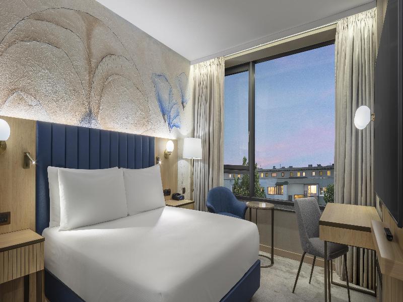 DoubleTree by Hilton Plovdiv Center image