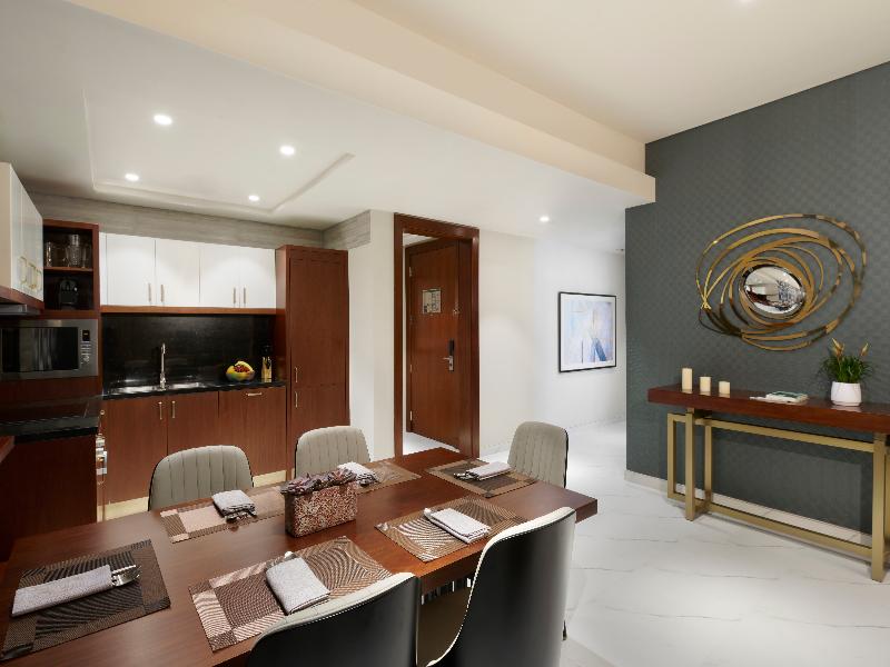 Wyndham Grand Doha West Bay beach image