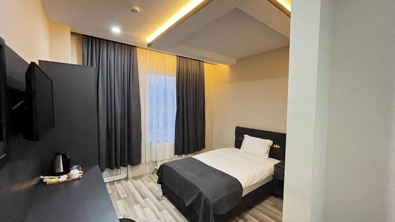Atlihan Plus Hotel image