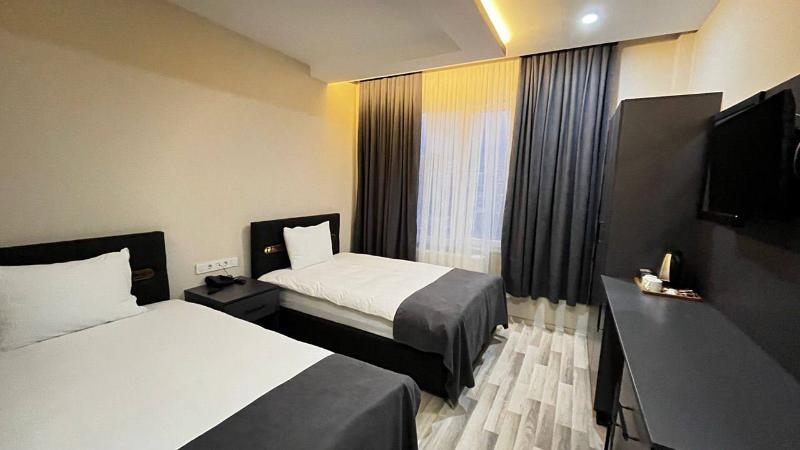 Atlihan Plus Hotel image