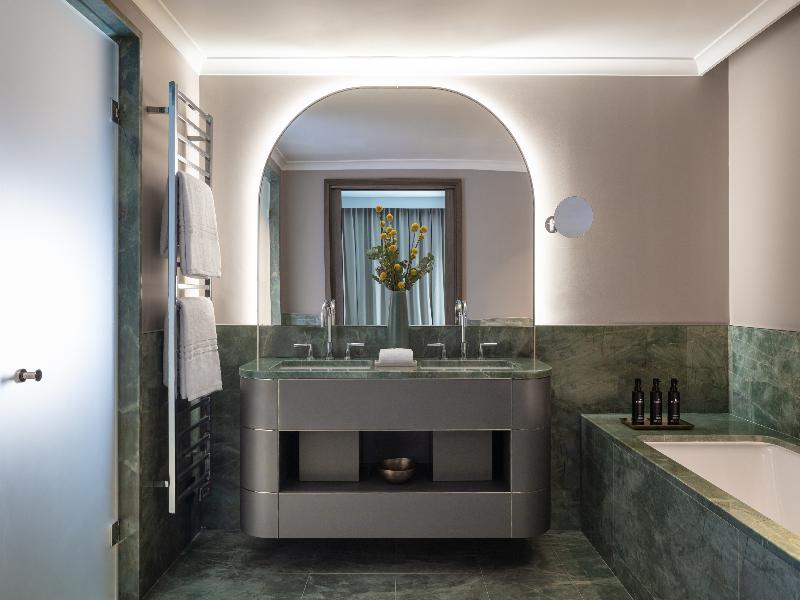 Anantara Plaza Nice Hotel image