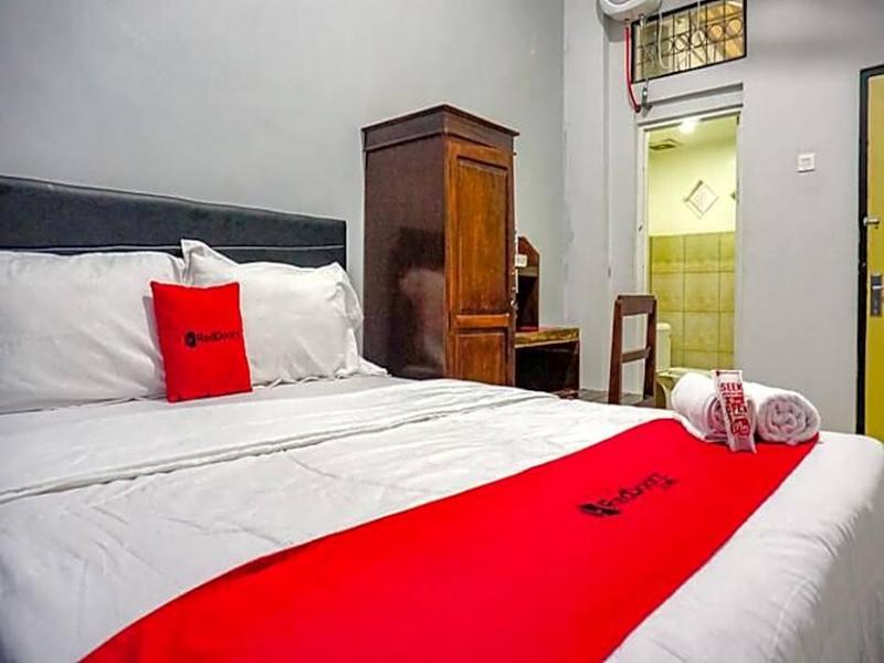 Reddoorz Near Penimbangan Beach Singaraja image