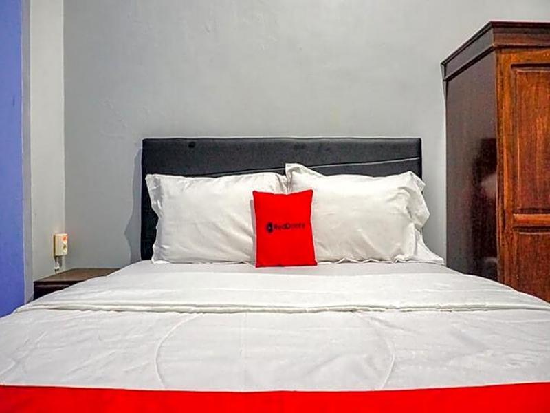 Reddoorz Near Penimbangan Beach Singaraja image