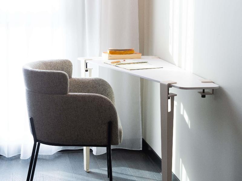 Ibis Montlhery Paris Sud image