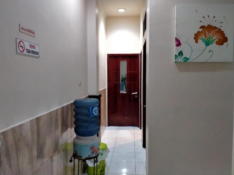 Koolkost Syariah Near Tunjungan Plaza 2 image