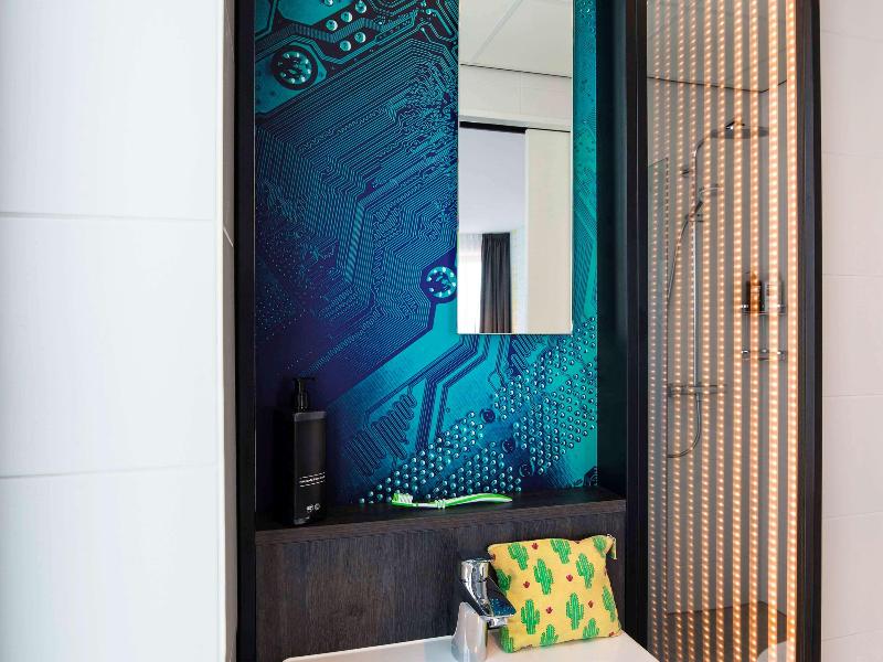 Ibis Styles Delft City Centre image