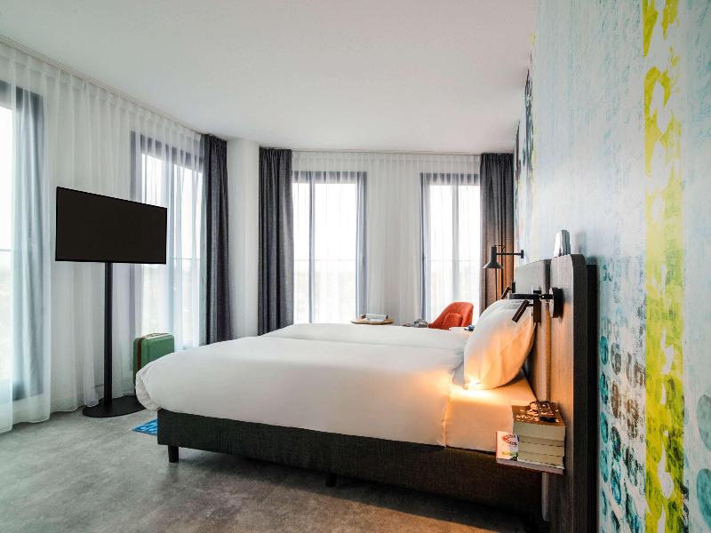Ibis Styles Delft City Centre image